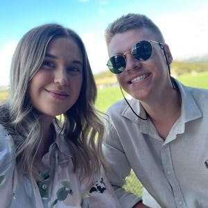 Meet your Posher, Dani